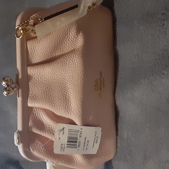 Coach Handbags - COACH purse NWT